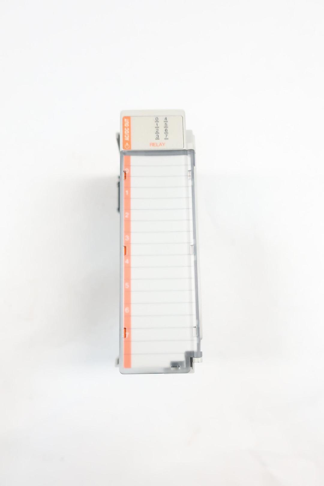 ALLEN BRADLEY 1769-OW8 COMPACT I/O 8PT RELAY OUTPUT MODULE SER B