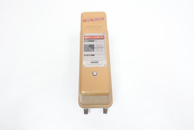 FOXBORO 557 PNEUMATIC SQUARE ROOT EXTRACTOR COMPUTER 3-15PSI