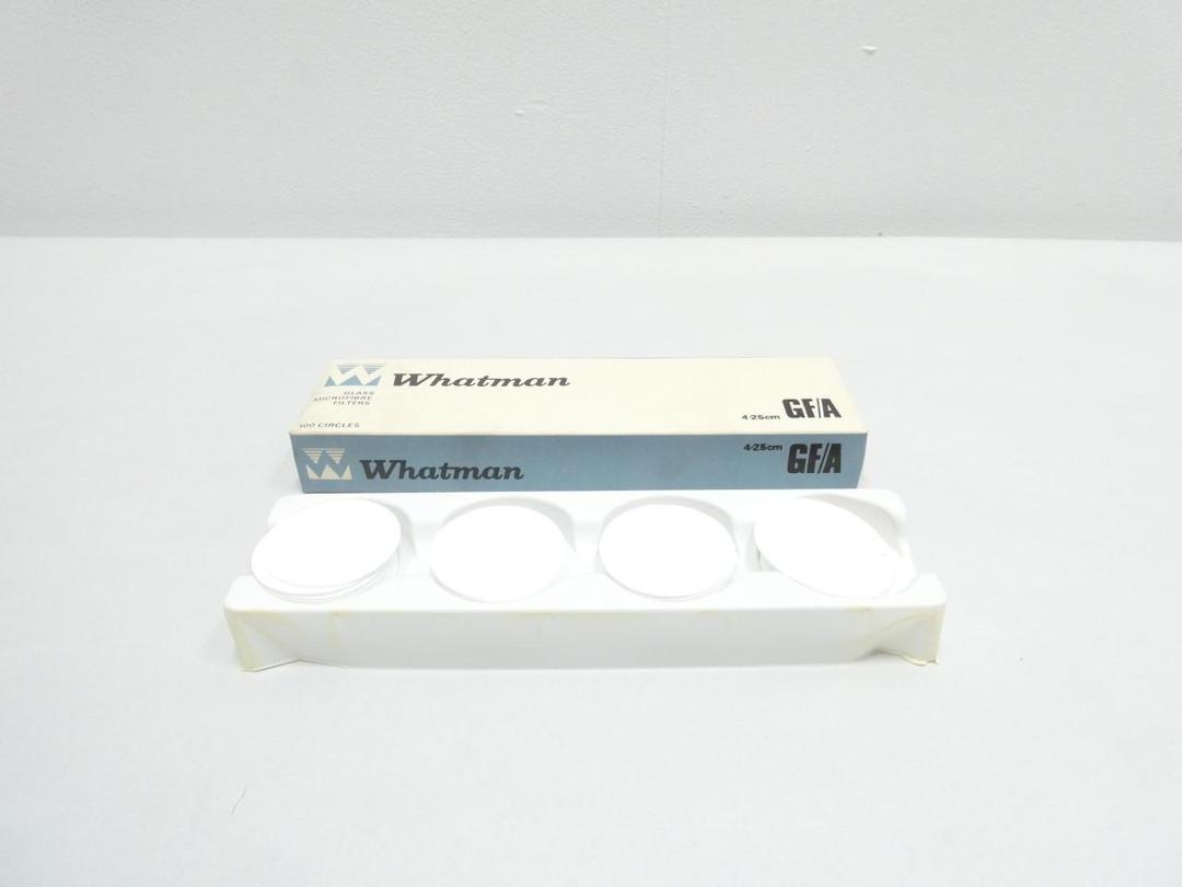 BOX OF 100 FISHER SCIENTIFIC 9-874-14 BINDER-FREE GLASS MICROFIBER FILTERS