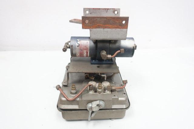 HILLS MCCANNA R70B PSI PNEUMATIC VALVE ACTUATOR W/ POSITIONER