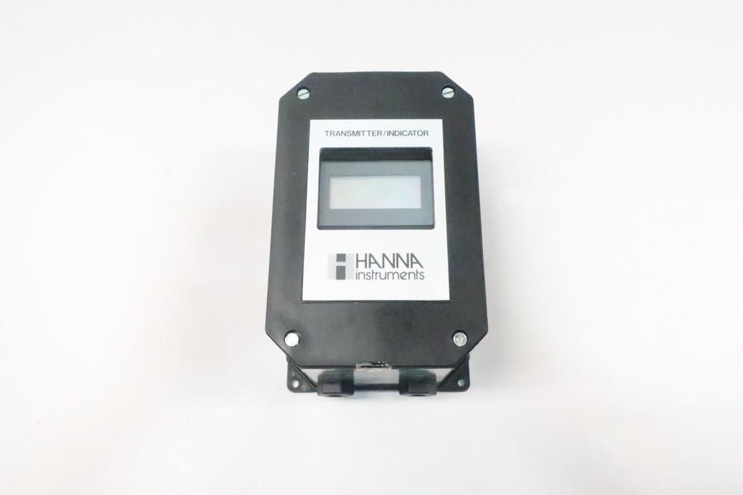 HANNA 8936A CONDUCTIVITY TRANSMITTER 0-199.9MS 15-30V-DC