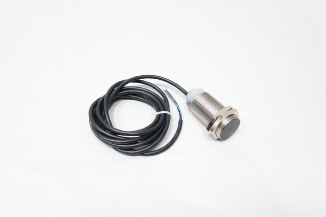 EATON E57G-30SPN10-C2 PROXIMITY SWITCH 10-30V-DC