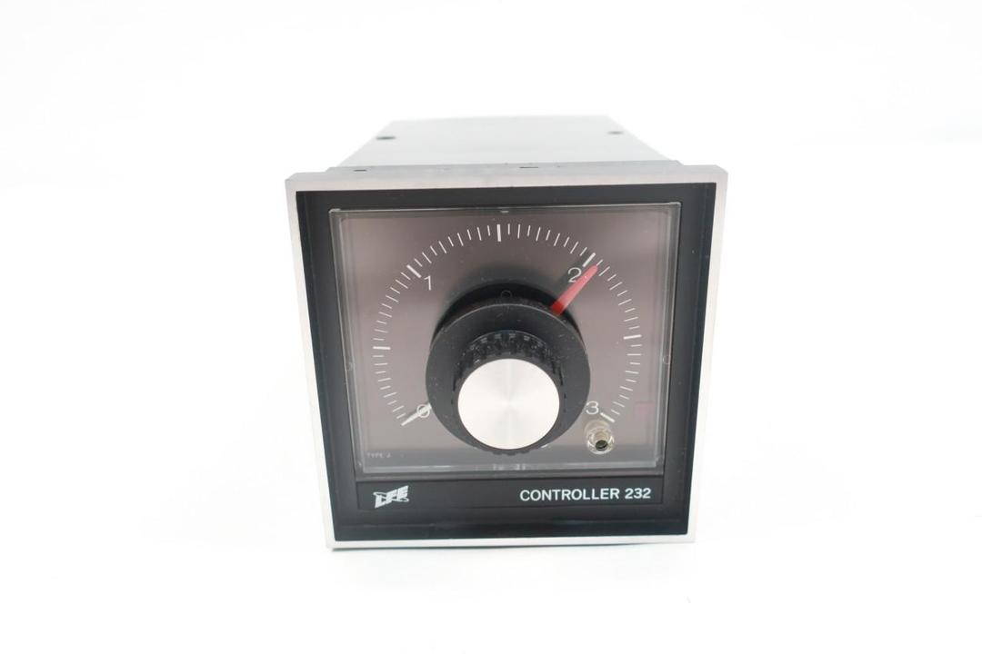 LFE 0232 TEMPERATURE CONTROLLER 0-300F