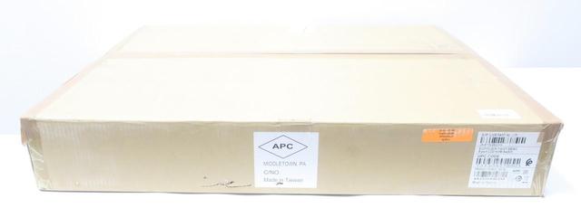 APC AP5808 8-PORT LCD KVM SWITCH