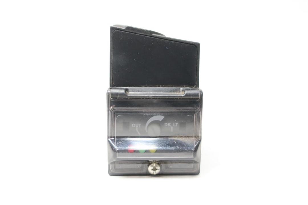 ALLEN BRADLEY 42GRC-9202-QD PHOTOSWITCH PHOTOELECTRIC SENSOR 70-264V-ACDC