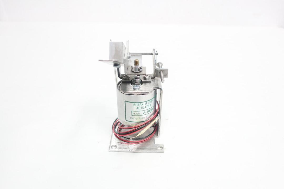 UTILITY RELAY COMPANY A-100B BREAKER TRIP ACTUATOR