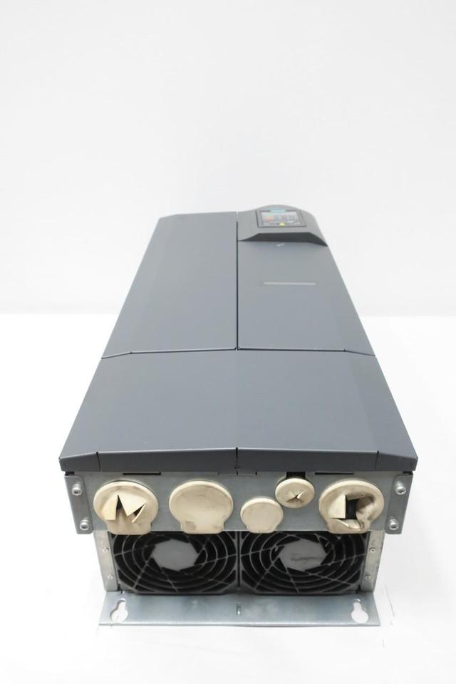 SIEMENS 6SE6430-2UD34-5EA0 MICROMASTER 430 AC VFD DRIVE 0-650HZ 0-480V-AC 45KW