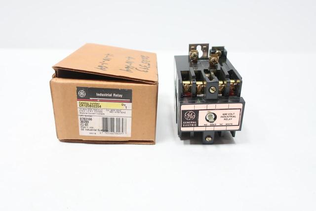 GENERAL ELECTRIC GE CR120B02204 CONTROL RELAY 460V-AC