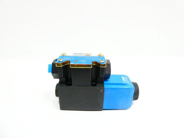 VICKERS DG4V-3-OBL-M-FW-BL6-60 SOLENOID VALVE 1/2IN NPT 5000PSI 120V-AC