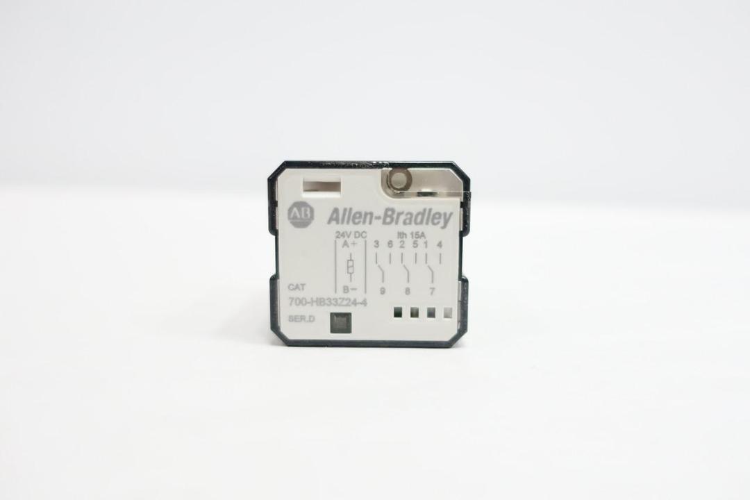 ALLEN BRADLEY 700-HB33Z24-4 PLUG-IN RELAY 120/240V-AC