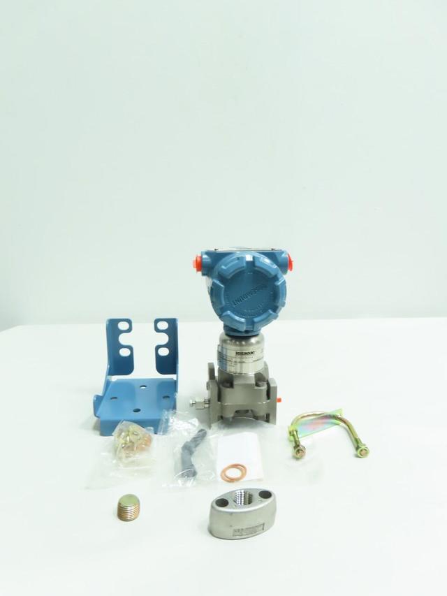 ROSEMOUNT 3051S1CG2A2F12A1AB1D1D2L4 PRESSURE TRANSMITTER 0-250IN-H2O 42.4V-DC