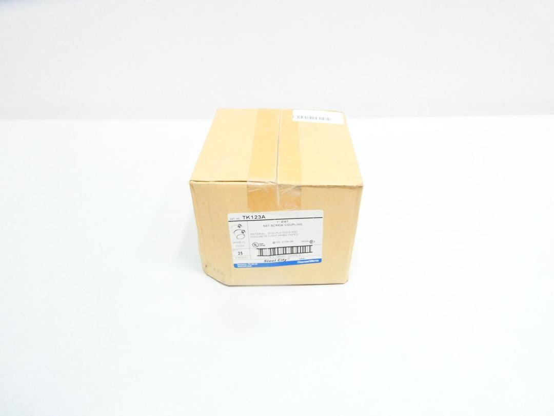 BOX OF 25 THOMAS&BETTS TK123A 1IN EMT SET SCREW COUPLING