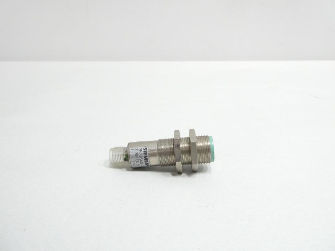 SIEMENS 3RG7640-3AB00 PHOTOELECTRIC SENSOR 10-30V-DC