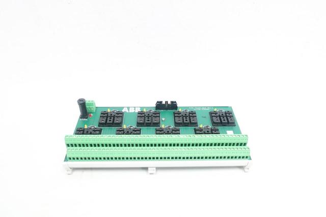 PHOENIX CONTACT 2901295 ABB HV 8CH RELAY MODULE