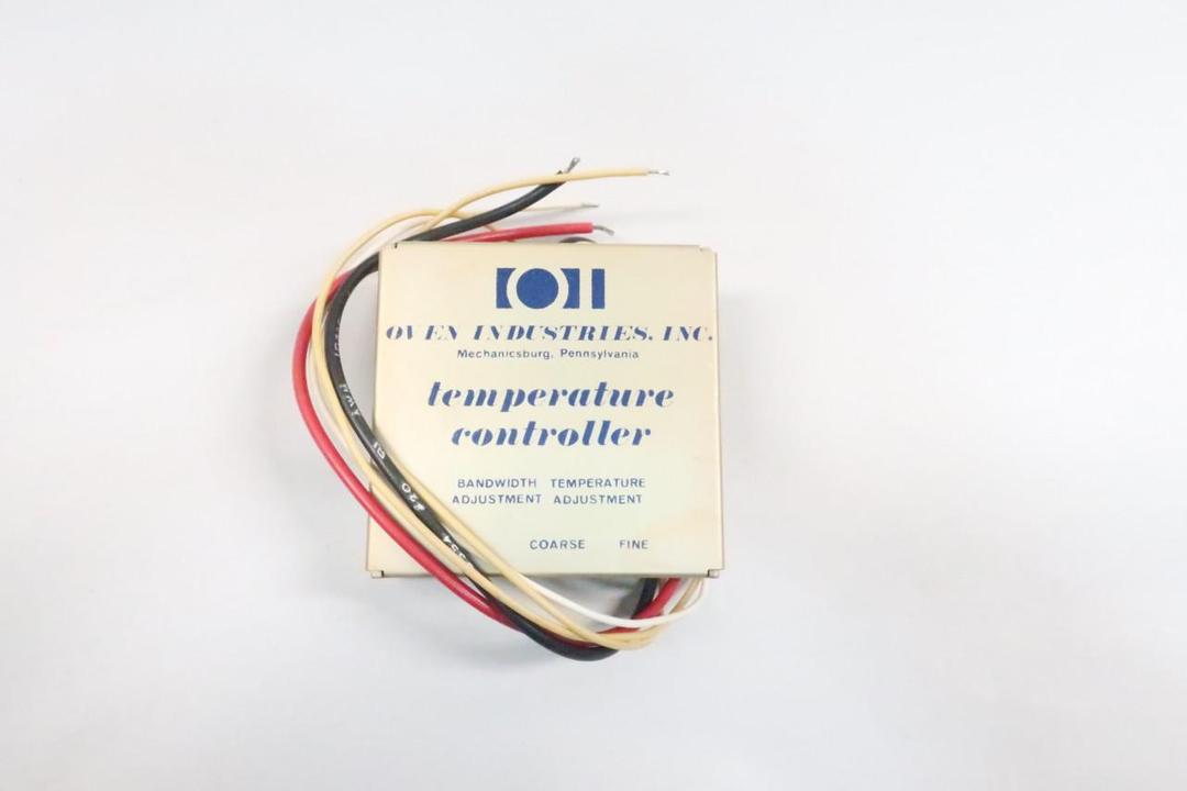 OVEN INDUSTRIES 5C1-142 TEMPERATURE CONTROLLER