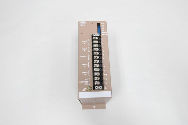 RIS XSC-1354-840032A SIGNAL CONDITIONER 115V-AC 0-10V-DC