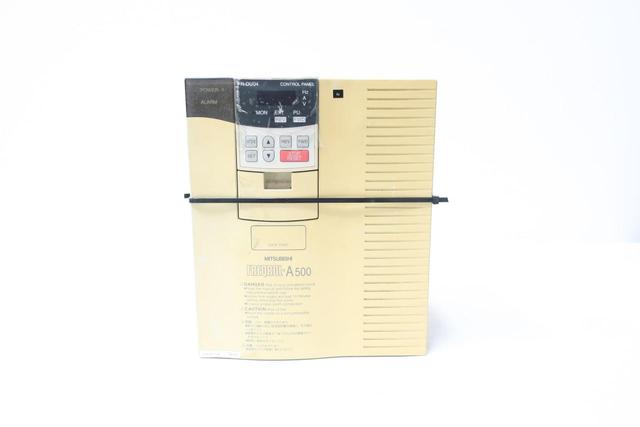 MITSUBISHI FR-A520-5.5K INVERTER 200-240V-AC 0.2-400HZ 200-240V-AC 5.5KW