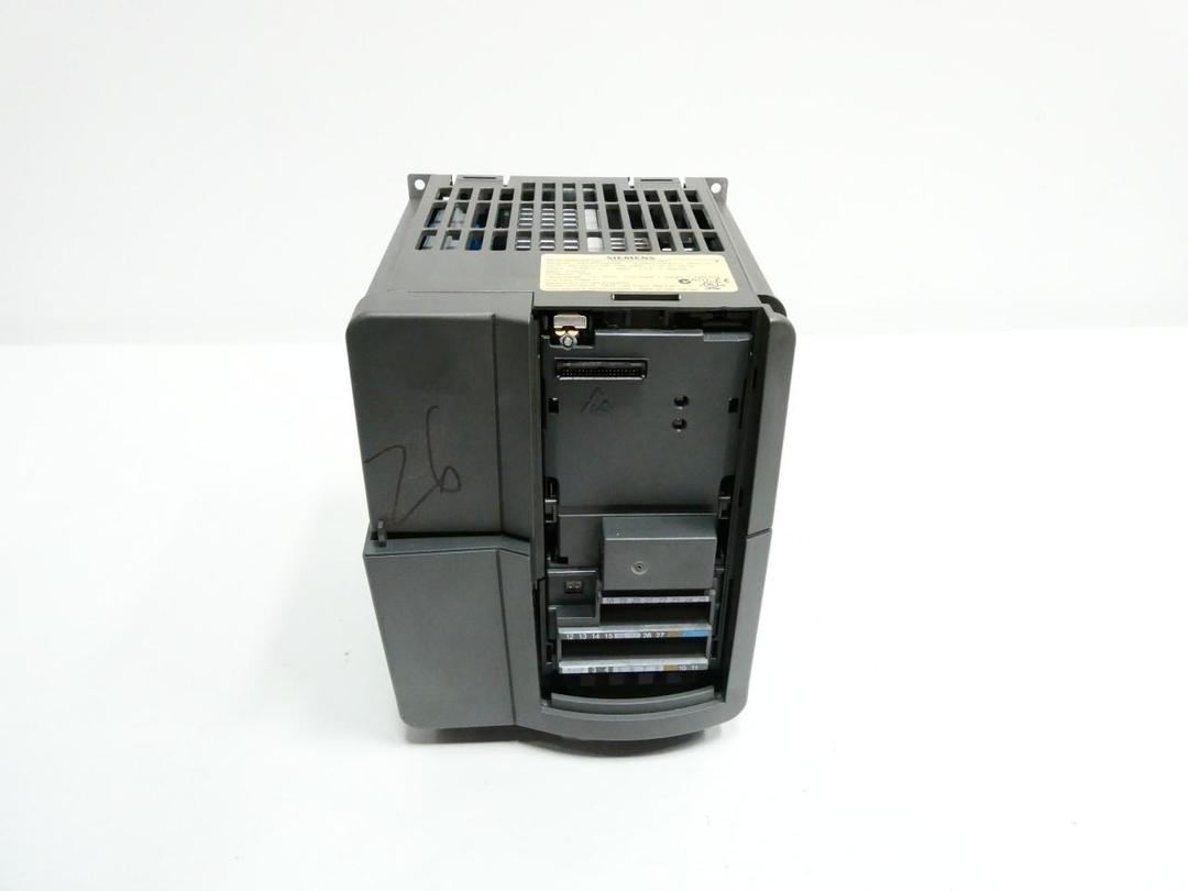 SIEMENS 6SE6440-2AD23-0BA1 MICROMASTER 440 DRIVE 380-480VAC 0-650HZ 0-480VAC 3KW