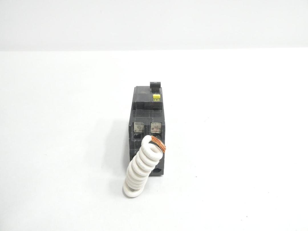 SQUARE D QOB240GFI MINIATURE CIRCUIT BREAKER 2P 40A AMP 120/240V-AC