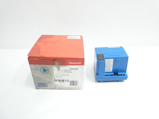 HONEYWELL RM7823 A 1016 BURNER CONTROLLER 120V-AC