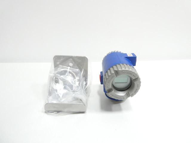 FOXBORO RTT80-T1QQQNAFN-M4L1 I/A TEMPERATURE TRANSMITTER 0-1562F 11-42V-DC
