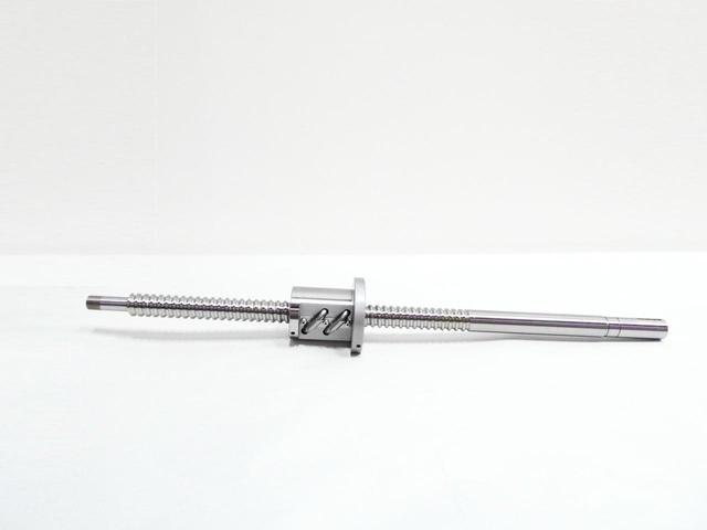 NSK W3204WF-52Z-C5Z10 F BALL SCREW 32MM 685MM