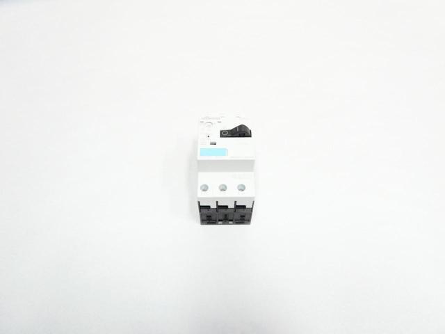 SIEMENS 3RV1011-1GA10 MANUAL STARTER 4.5-6.3A AMP 5HP