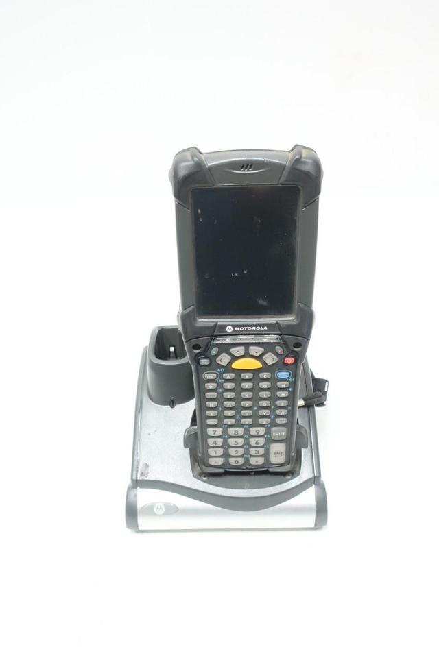 SYMBOL TECH MC9090-GJ0HBEGA2WR BAR CODE SCANNER WITH CRADLE 11-16V-DC