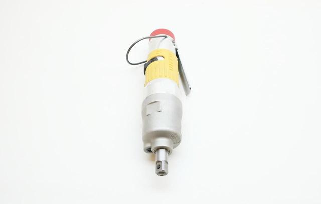 URYU ULT40S 1/4IN PNEUMATIC SCREWDRIVER