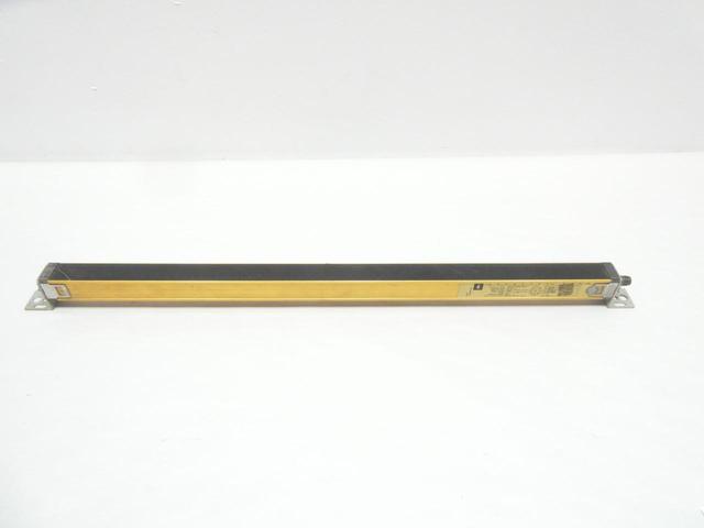 OMRON F3SN-A0603P14-D LIGHT CURTAIN RECEIVER 603MM 24V-DC
