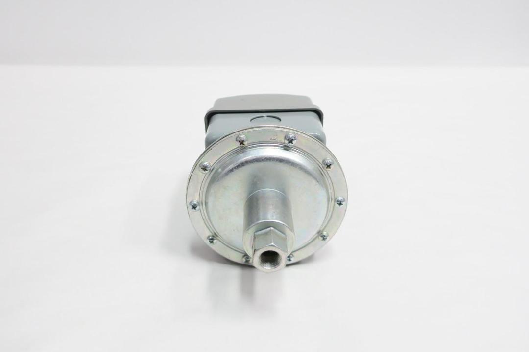 SQUARE D 9016GVG1J12 VACUUM SWITCH 480V-AC
