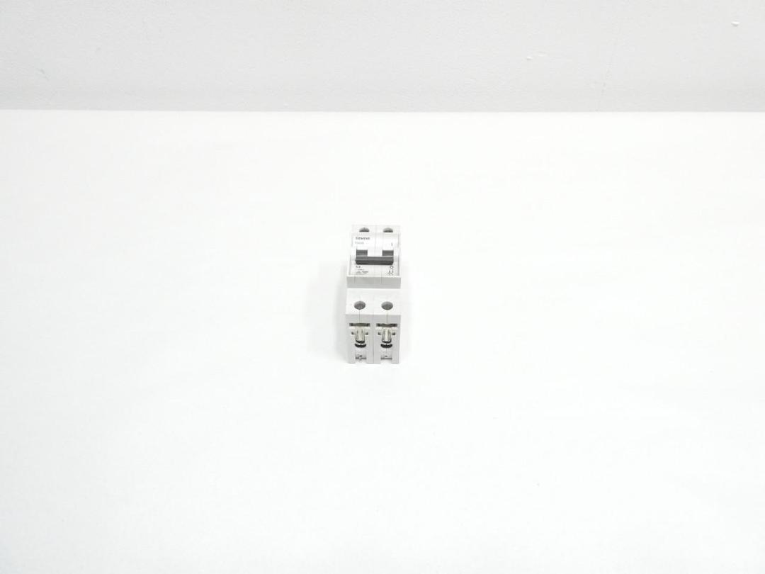 SIEMENS 5SX2 5SX22 MOLDED CASE CIRCUIT BREAKER 2P 400V-AC