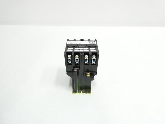 CUTLER HAMMER ARD440SR CONTROL RELAY 120V-DC
