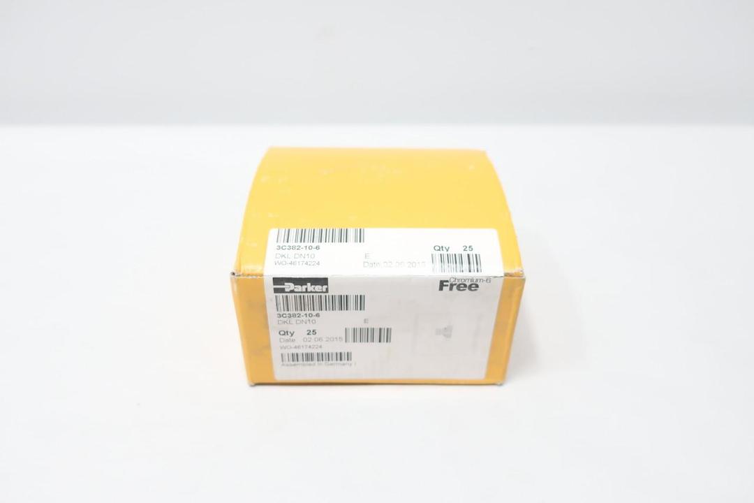BOX OF 25 PARKER 3C382-10-6 HYDRAULIC HOSE FITTING