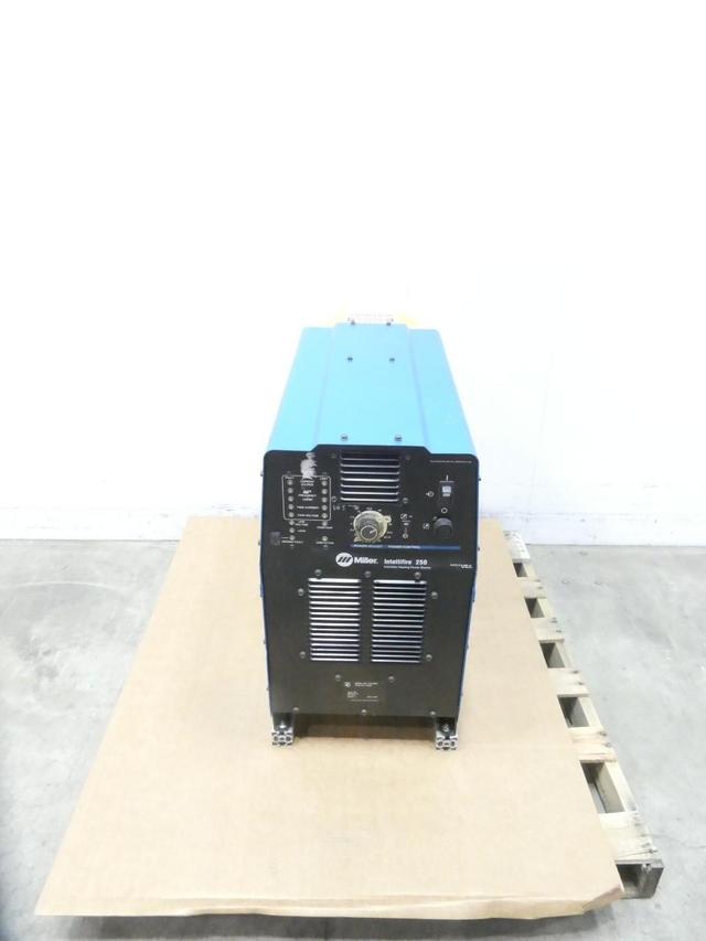 MILLER 903469 INTELLIFIRE 250 INDUCTION HEATING POWER SOURCE 460V-AC 27.19KW 3PH
