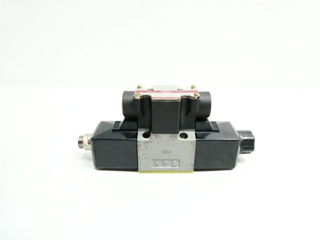 TOYO-OKI HD1-3W-BGA-025A-WYA1 HYDRAULIC DIRECTIONAL CONTROL VALVE 100V-AC
