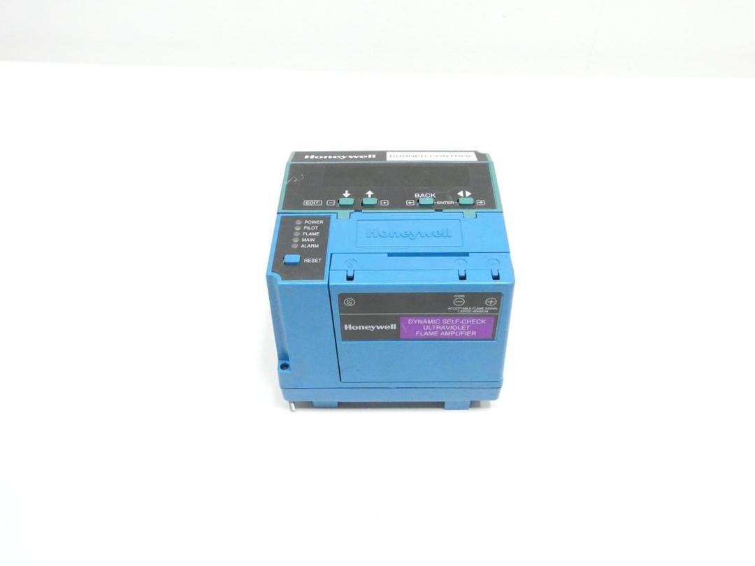 HONEYWELL RM7890B-1030 BURNER CONTROL MODULE