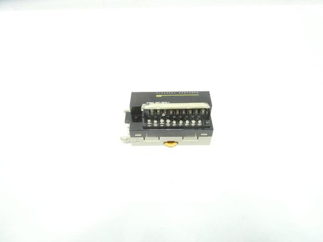 OMRON XWT-OD16-1 REMOTE TERMINAL OUTPUT MODULE