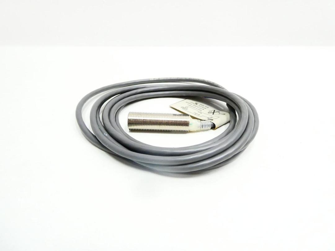 OMRON E2E-X2Y1-US PROXIMITY SWITCH 24-240V-AC