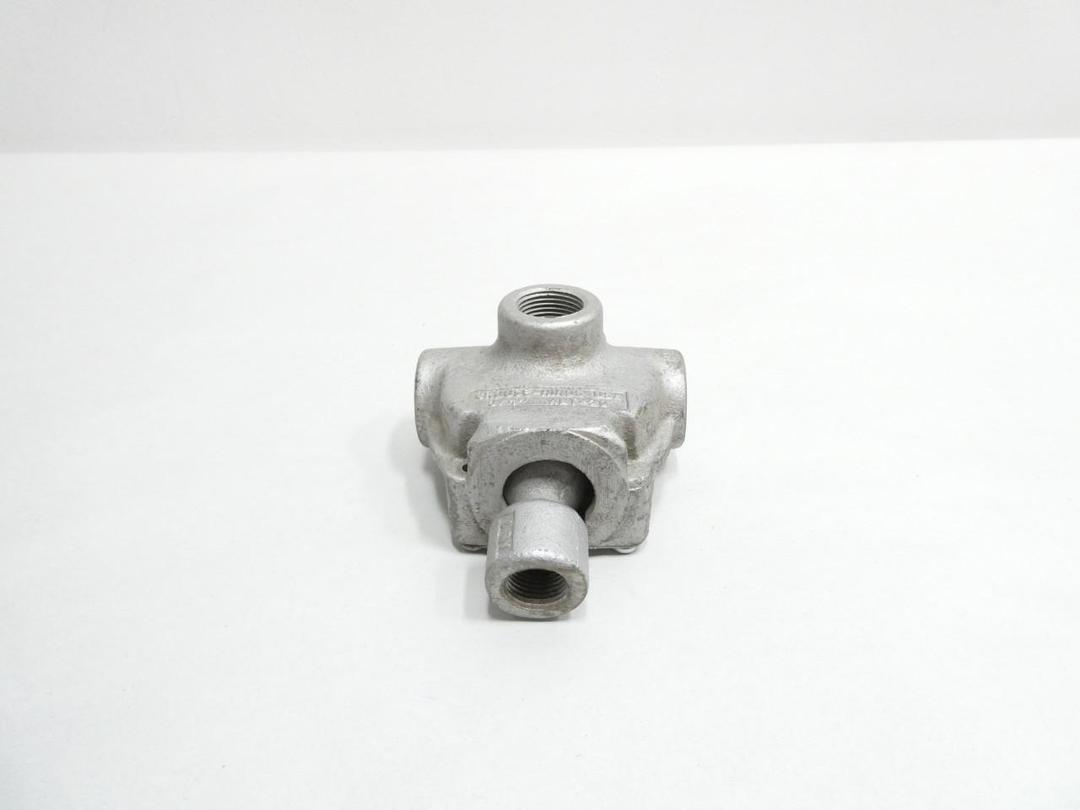 CROUSE HINDS ALT-20 IRON FLEXIBLE FIXTURE HANGER 3/4IN