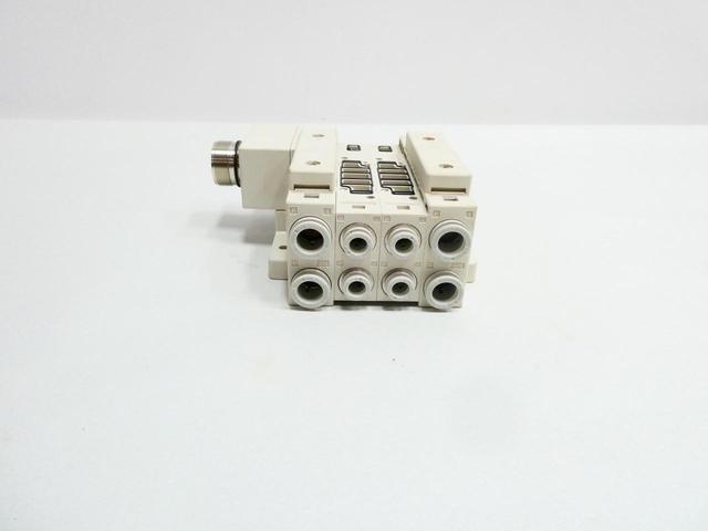 SMC SS5V3-W10CD-02B-C8 PNEUMATIC VALVE MANIFOLD