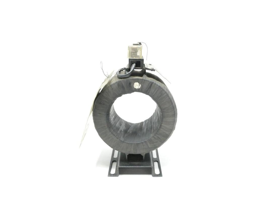 GENERAL ELECTRIC GE CTP-0 40632XX7 CURRENT TRANSFORMER 1200:5A 600V-AC