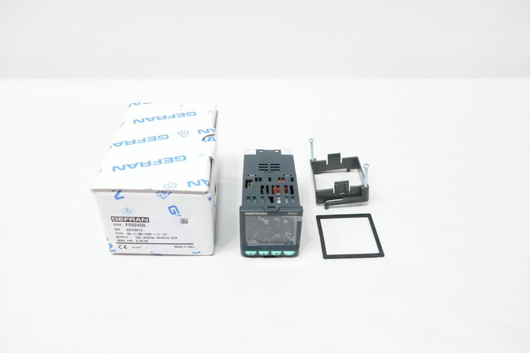 GEFRAN 650-D-R00-01030-1-G-1UD TEMPERATURE CONTROLLER 100-240V-AC
