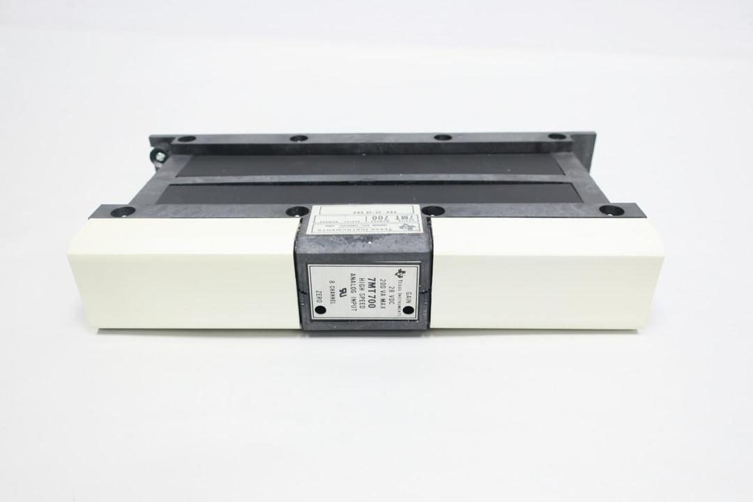 TEXAS INSTRUMENTS 7MT700 HIGH SPEED ANALOG INPUT MODULE 22-28V-DC