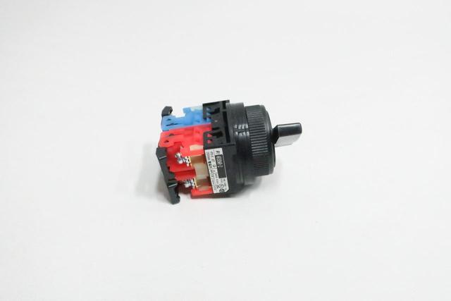 FUJI ELECTRIC AR30WR-2 2 POS SELECTOR SWITCH