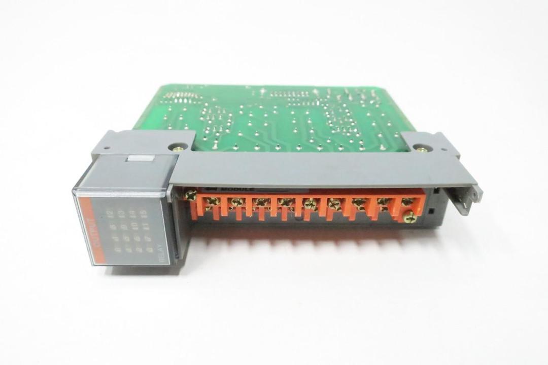 ALLEN BRADLEY 1746-OW16 SLC 500 OUTPUT MODULE SER C