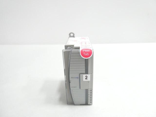 ALLEN BRADLEY 1762-IQ8 8PT 24VDC SINK/SOURCE INPUT MODULE SER A
