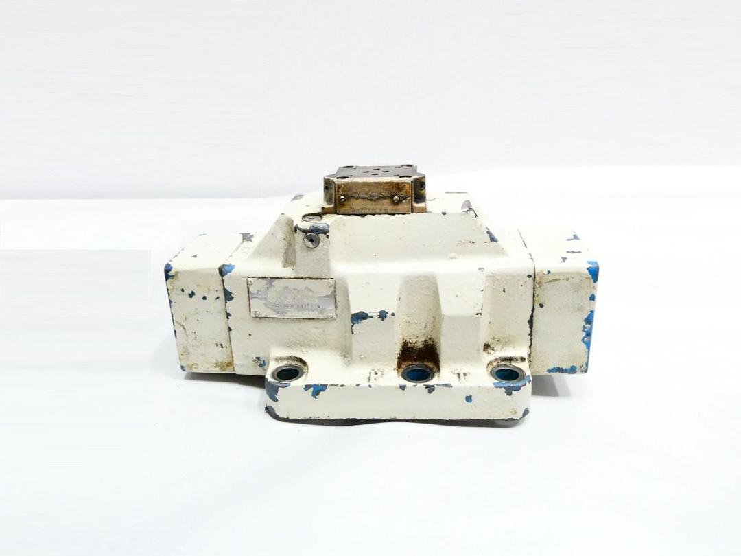VICKERS DG5S4-10330-ETMW-B58 HYDRAULIC DIRECTIONAL CONTROL VALVE