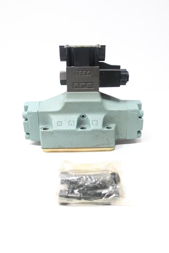 YUKEN KOGYO DSHG-06-2B2-T-A100-52 HYDRAULIC DIRECTIONAL CONTROL VALVE 100V-AC