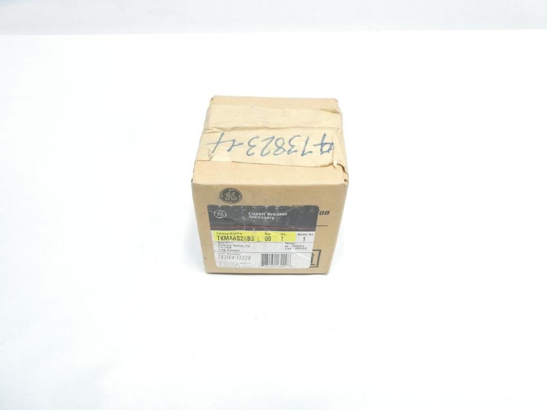 GENERAL ELECTRIC GE TKMAAS2AB3 AUXILIARY SWITCH 240V-AC 250V-DC
